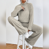 Modny komplet Anastazia® sweter z golfem i spodnie dzianinowe